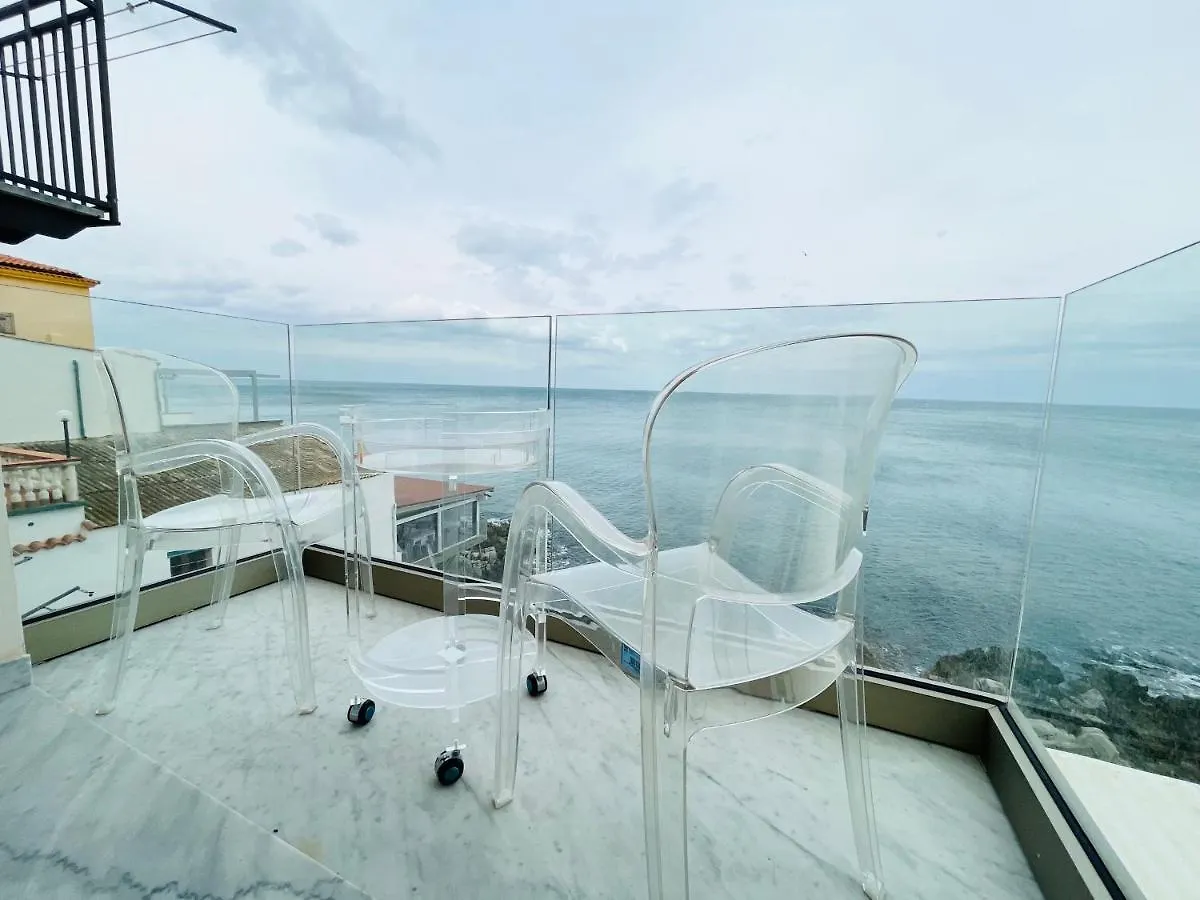 체팔루 Infinity Sea Balcony 아파트 0*,  이탈리아