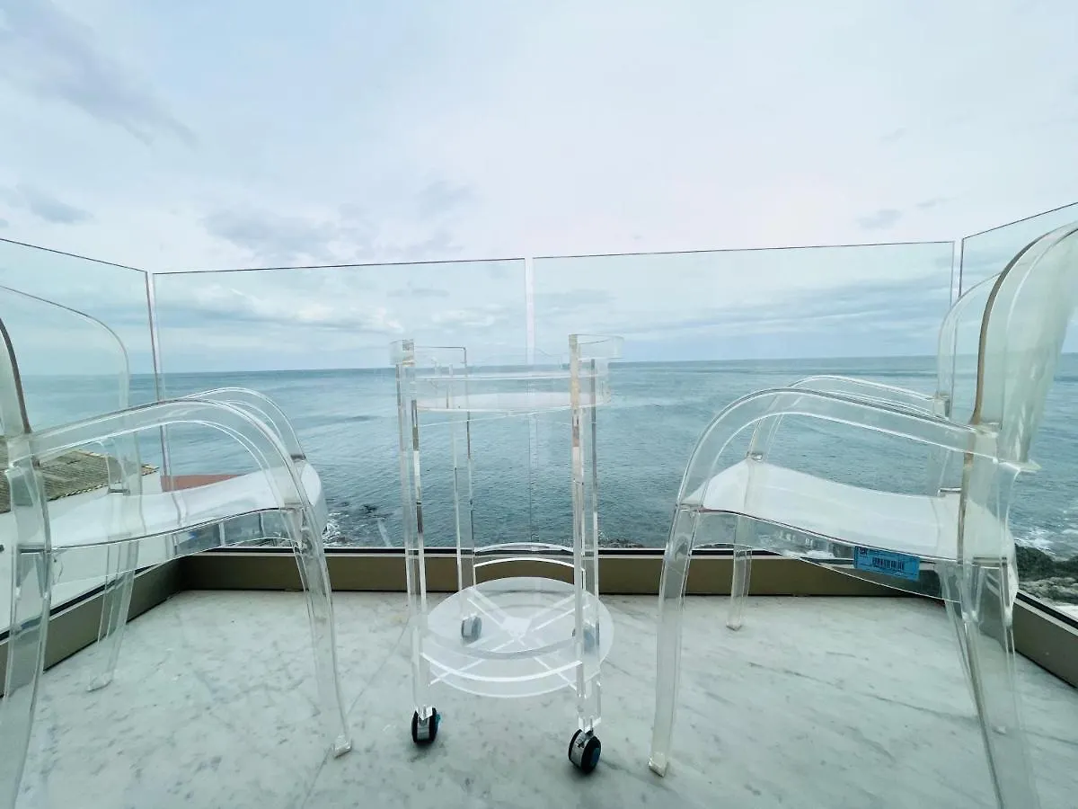 체팔루 Infinity Sea Balcony 아파트